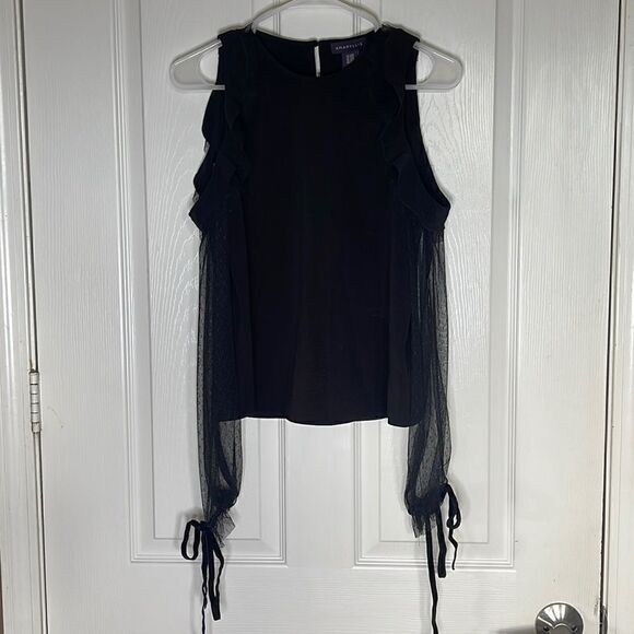 Amaryllis Black Lace Cold Shoulder Top size xs - Picture 1 of 6